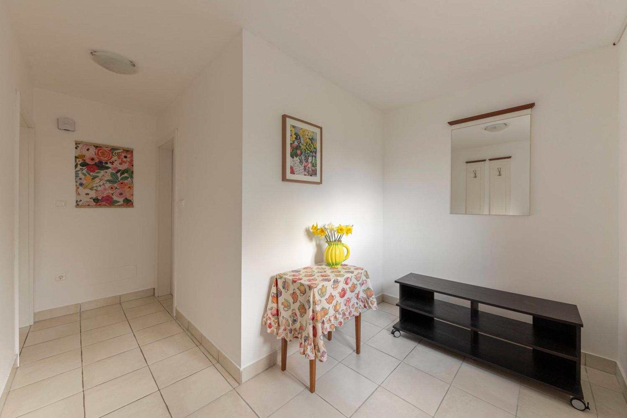 Cozy Garden Flat Appartamento